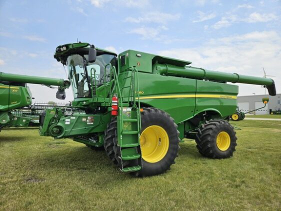 2023 John Deere S780 - Image 3