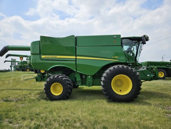 2023 John Deere S780 - Image 6