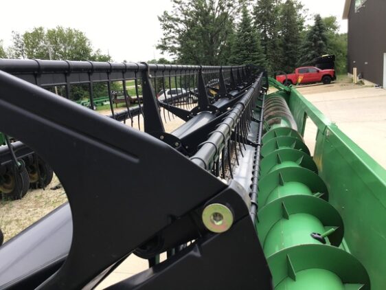 2014 John Deere 635F - Image 26