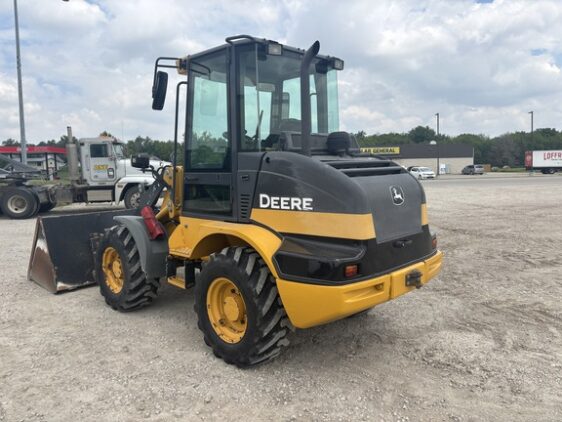 2013 John Deere 244J - Image 7