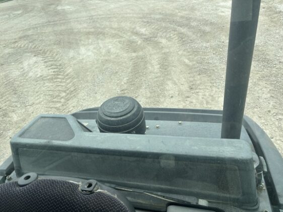 2013 John Deere 244J - Image 11