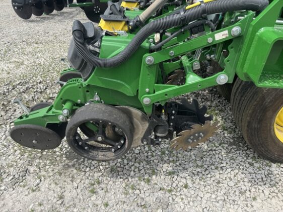 2025 John Deere DB90 - Image 31