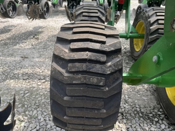2025 John Deere DB90 - Image 13
