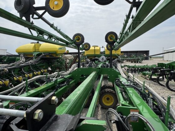 2025 John Deere DB90 - Image 10