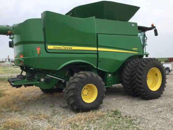 2017 John Deere S680 - Image 2