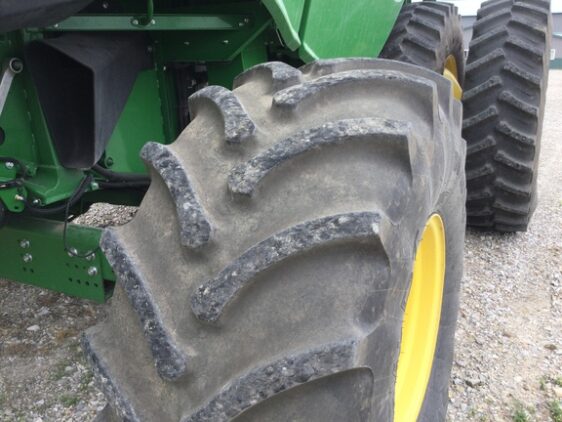 2017 John Deere S680 - Image 17