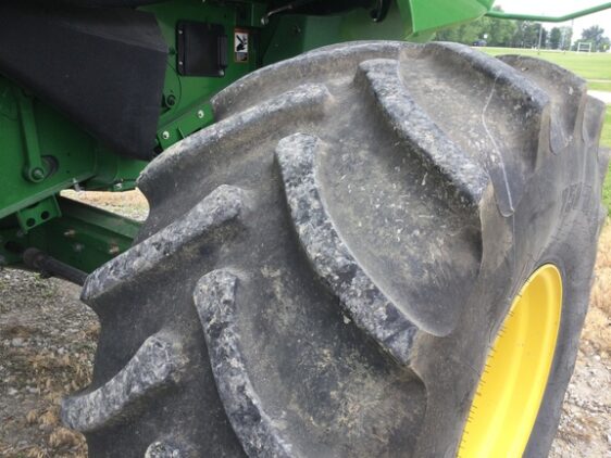 2017 John Deere S680 - Image 23