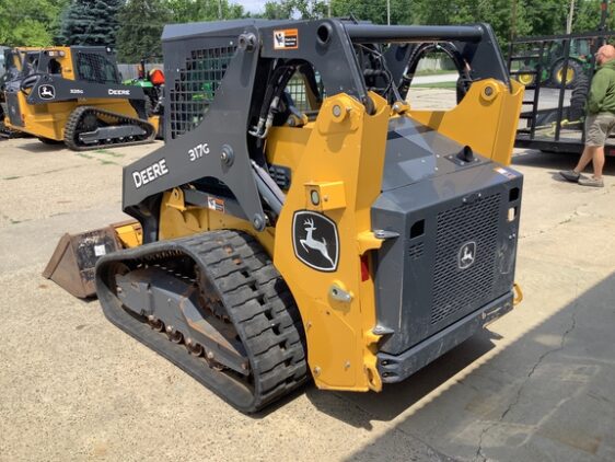 2022 John Deere 317G - Image 6