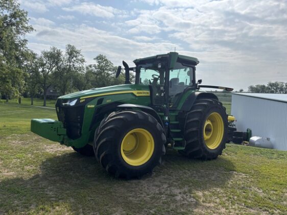 2024 John Deere 8R 340