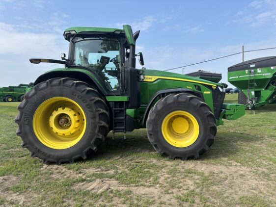 2024 John Deere 8R 340 - Image 7