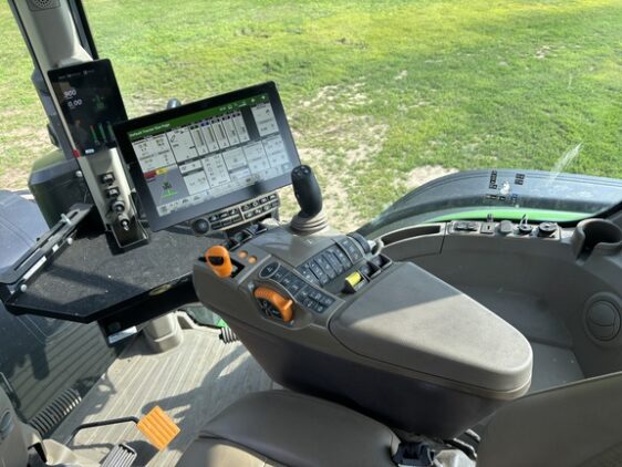 2024 John Deere 8R 340 - Image 14
