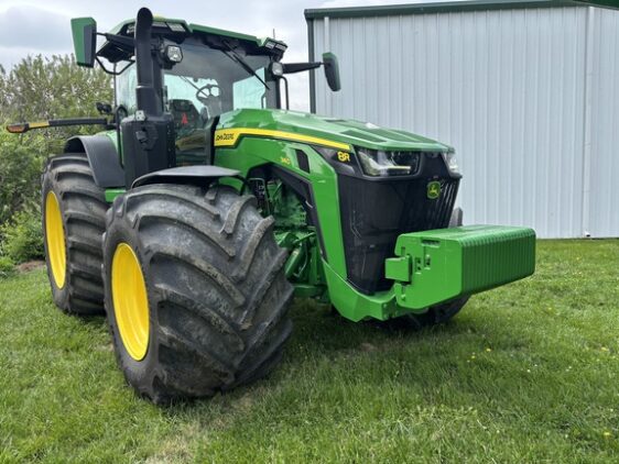 2024 John Deere 8R 340 - Image 2