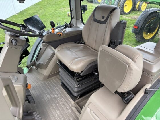 2024 John Deere 8R 340 - Image 17