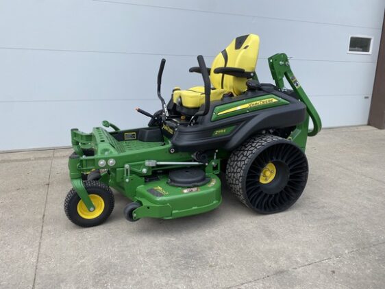 2020 John Deere Z915E