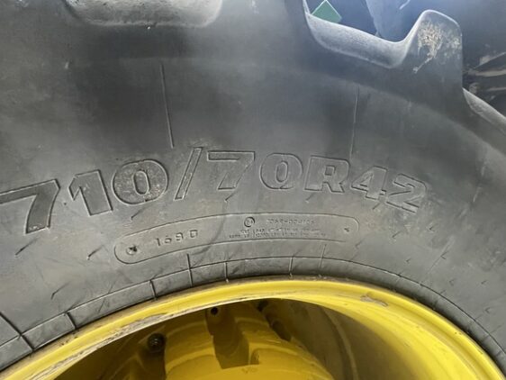 2023 John Deere 8R 370 - Image 8