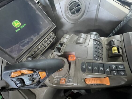 2023 John Deere 8R 370 - Image 23