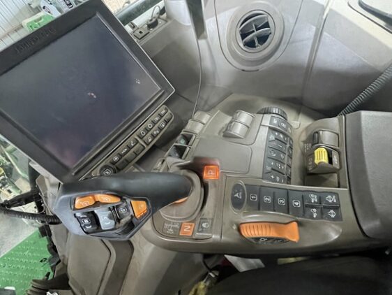 2023 John Deere 8R 370 - Image 20