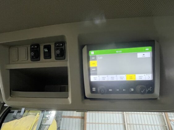 2023 John Deere 8R 370 - Image 25