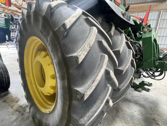 2023 John Deere 8R 370 - Image 12