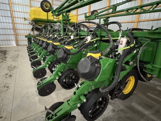 2025 John Deere DB60 - Image 3