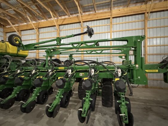 2025 John Deere DB60 - Image 4