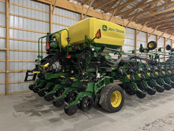 2025 John Deere DB60 - Image 7