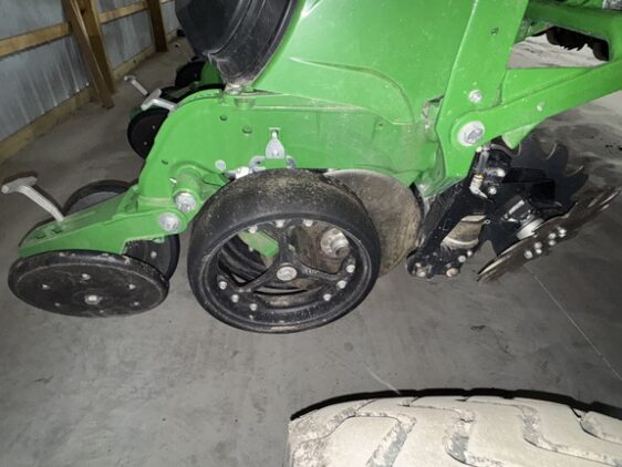 2025 John Deere DB60 - Image 19