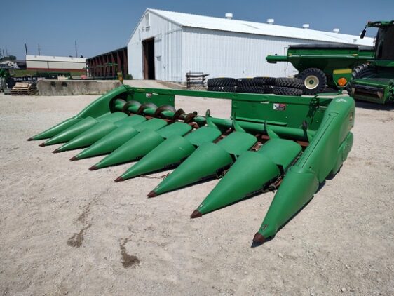 2014 John Deere 608C - Image 2