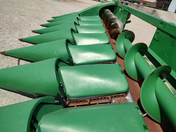 2014 John Deere 608C - Image 7