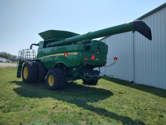 2023 John Deere S780 - Image 4
