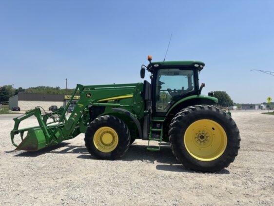 2012 John Deere 7230R - Image 8