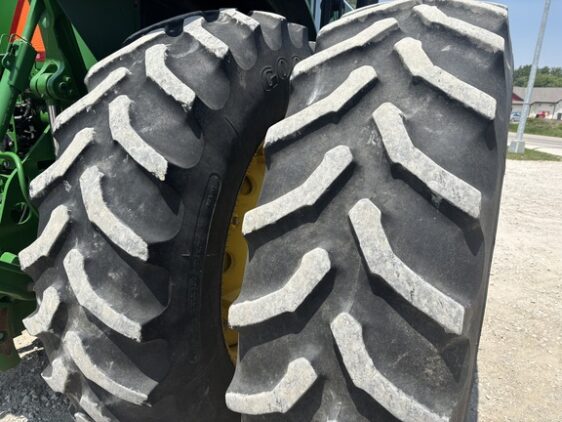 2012 John Deere 7230R - Image 18