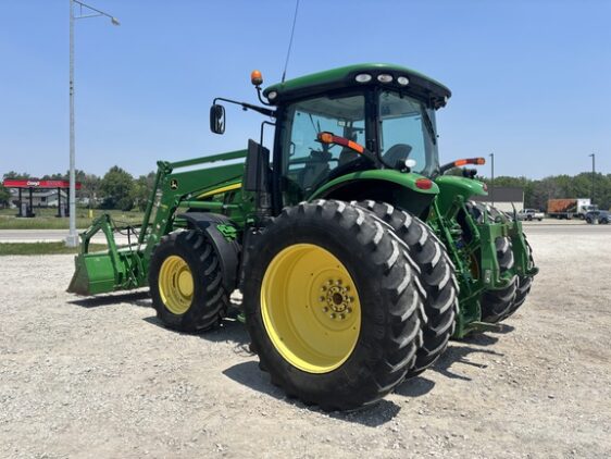 2012 John Deere 7230R - Image 7