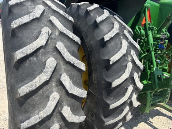2012 John Deere 7230R - Image 17