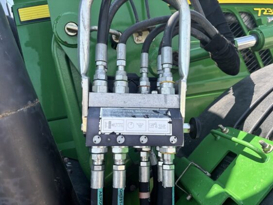 2012 John Deere 7230R - Image 23