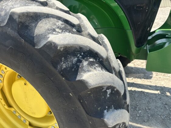 2012 John Deere 7230R - Image 19