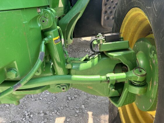 2012 John Deere 7230R - Image 11