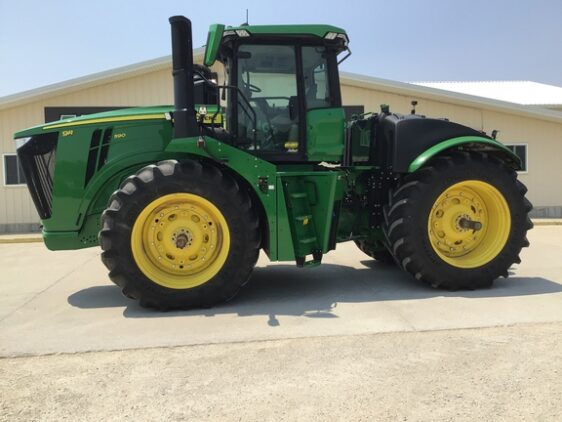 2022 John Deere 9R 590