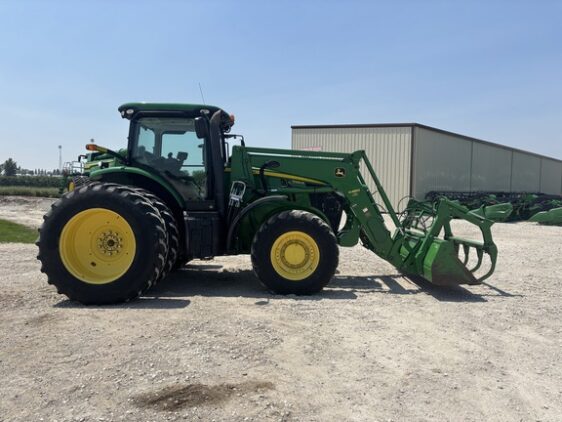 2012 John Deere 7230R - Image 4