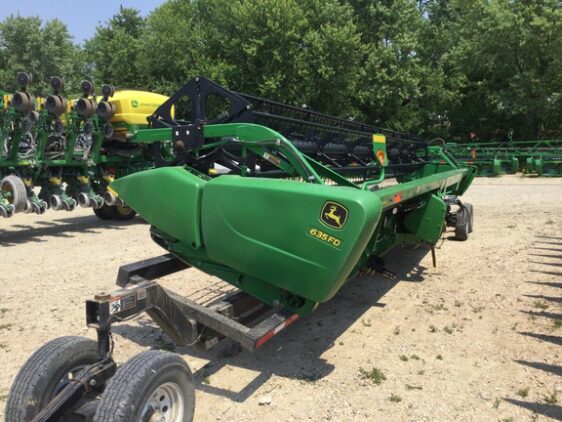 2013 John Deere 635FD - Image 2