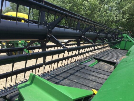 2013 John Deere 635FD - Image 31