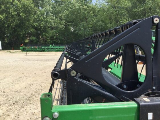 2013 John Deere 635FD - Image 32