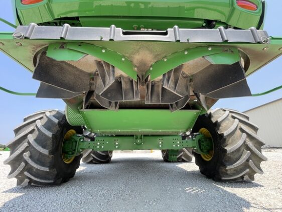 2017 John Deere S690 - Image 8