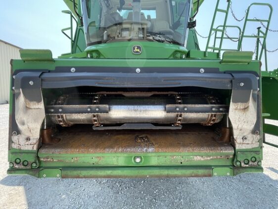 2017 John Deere S690 - Image 12