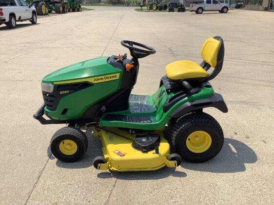 2020 John Deere S240 - Image 2