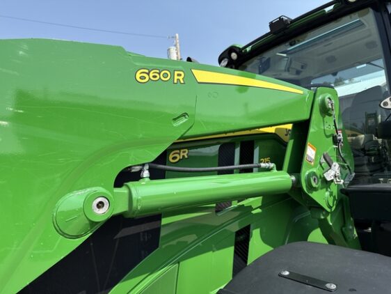 2024 John Deere 6R 215 - Image 21
