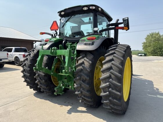 2024 John Deere 6R 215 - Image 11
