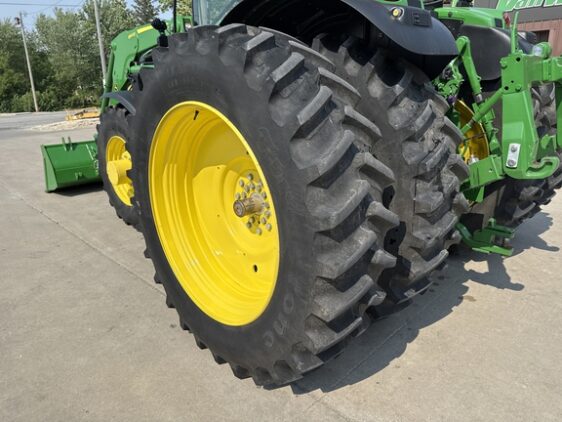 2024 John Deere 6R 215 - Image 47