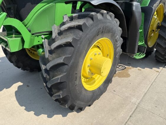 2024 John Deere 6R 215 - Image 37