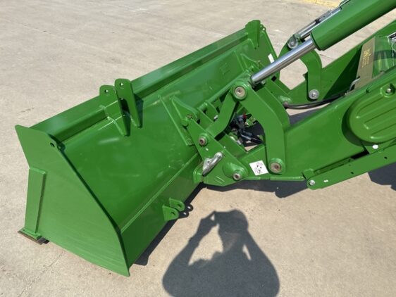 2024 John Deere 6R 215 - Image 26
